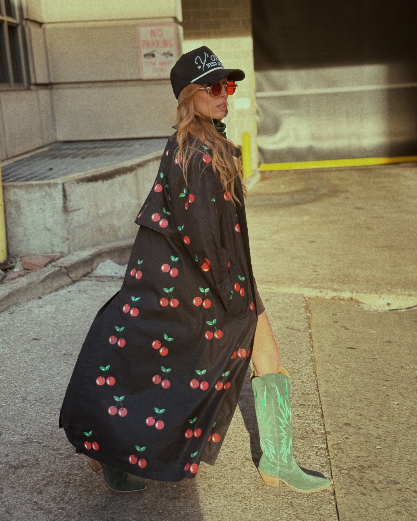 CHERRY TRENCH COAT