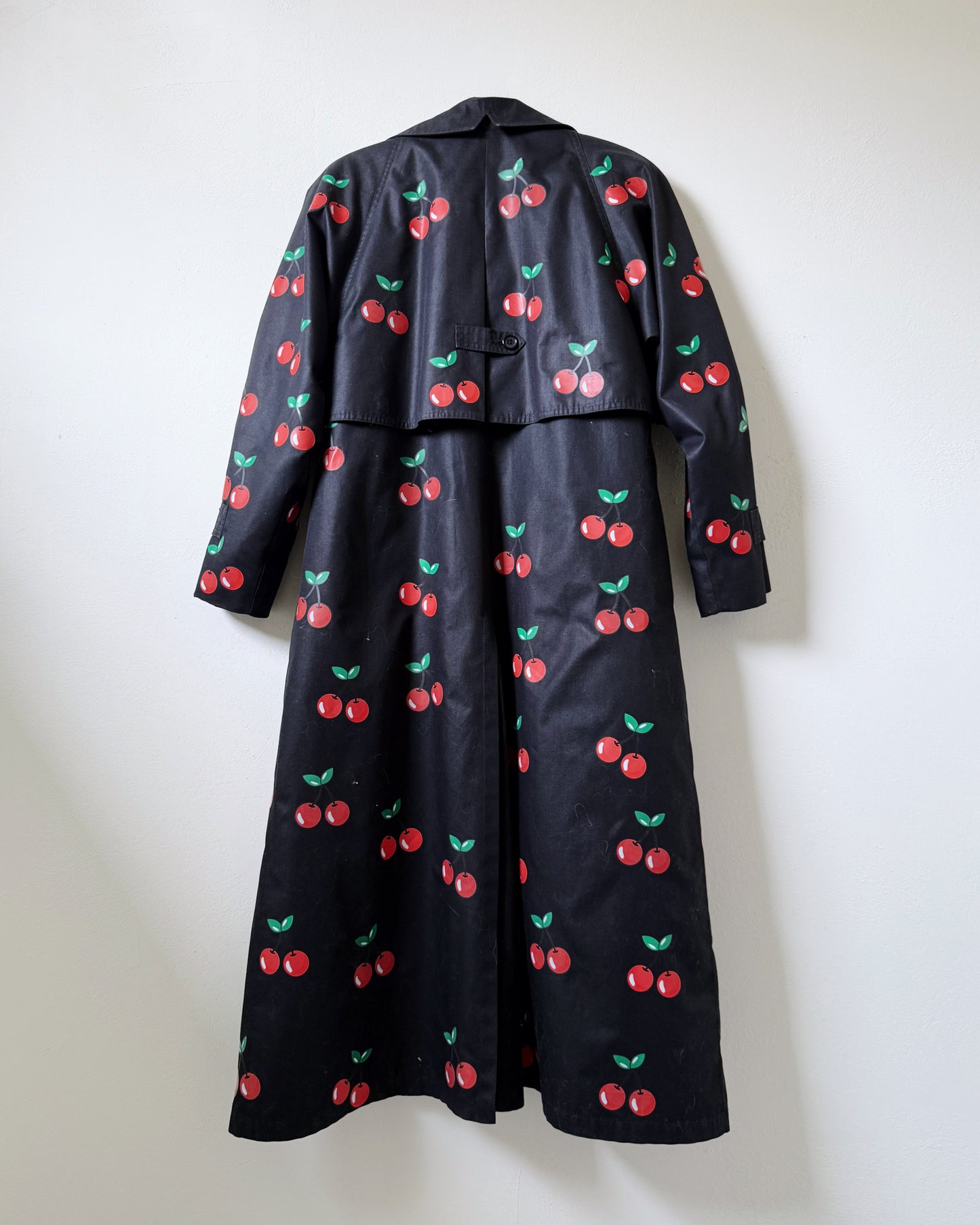 CHERRY TRENCH COAT