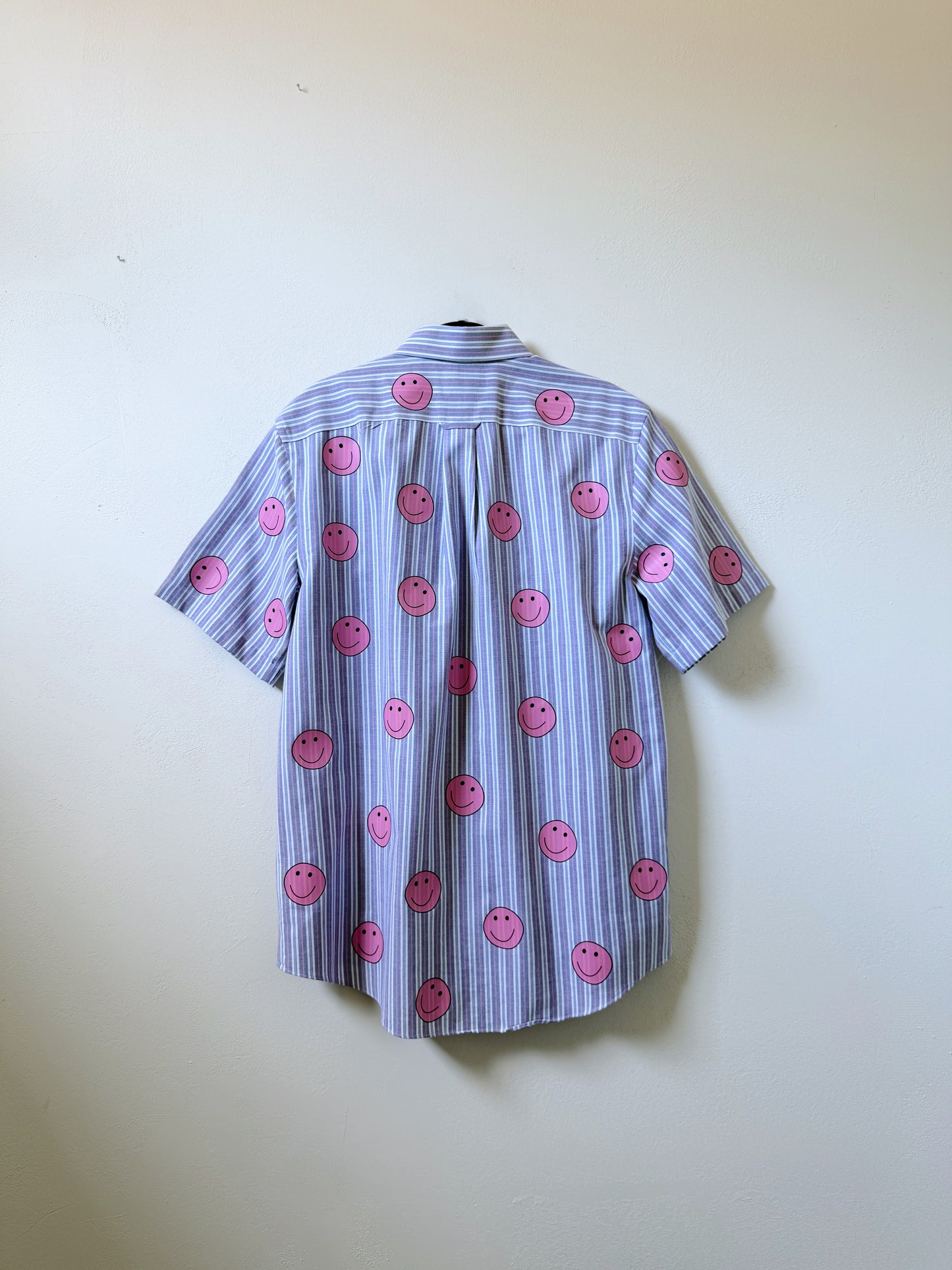 SMILEY FACE BUTTON UP SHIRT