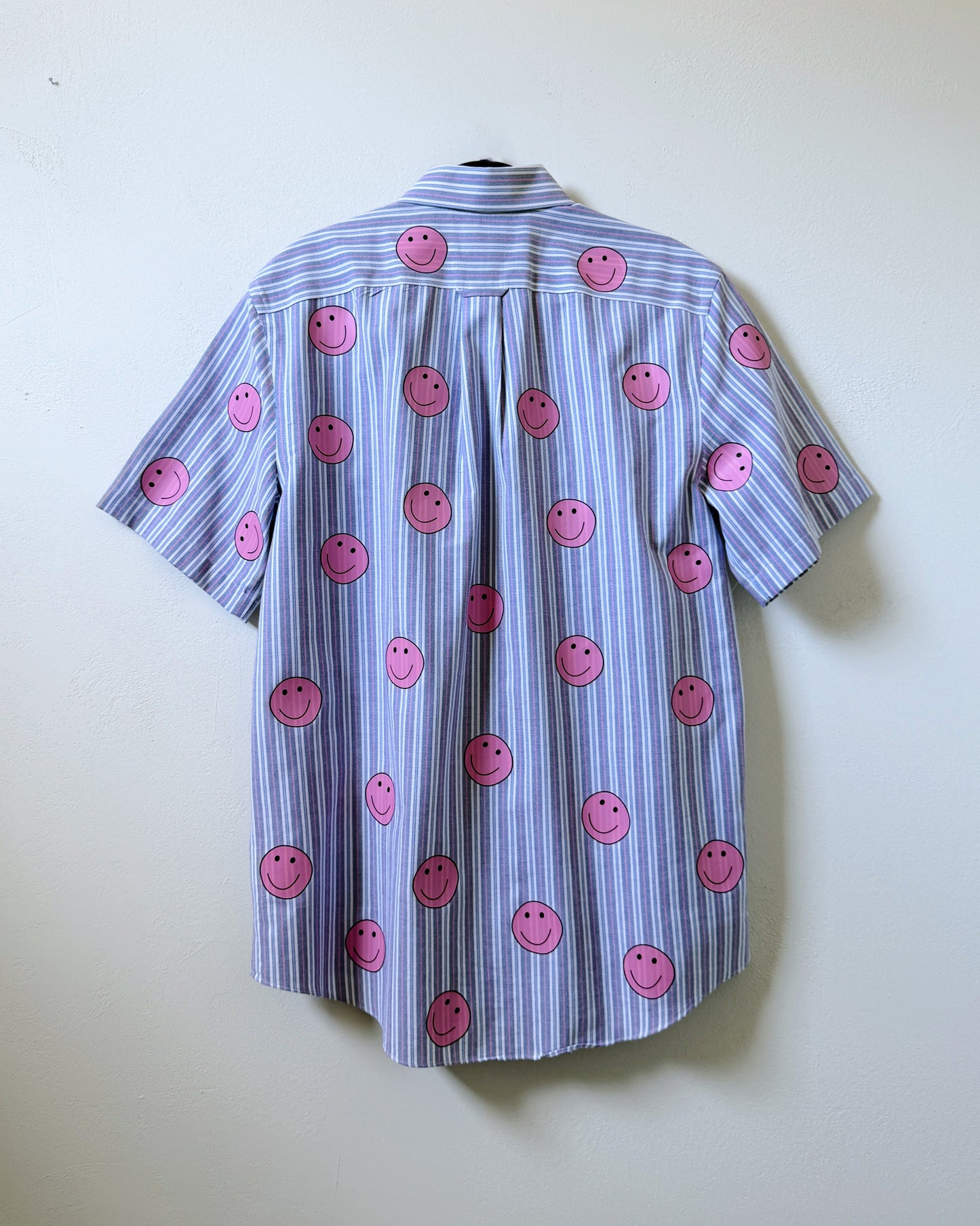 SMILEY FACE BUTTON UP SHIRT